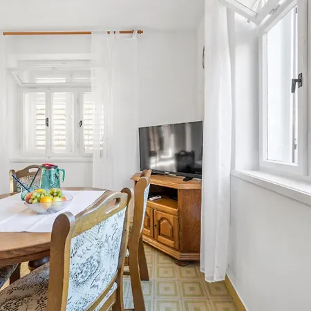 Lovely In With Wifi Vakantiehuis